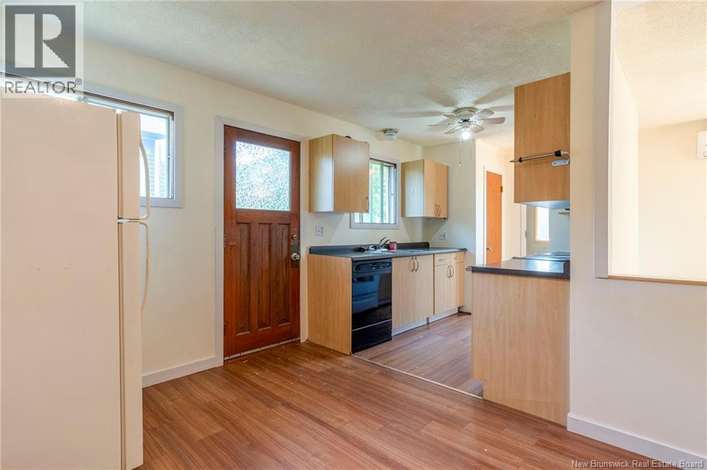 25 Centre Street Property Photo 13