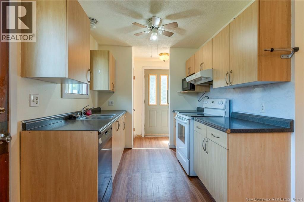 25 Centre Street Property Photo 15