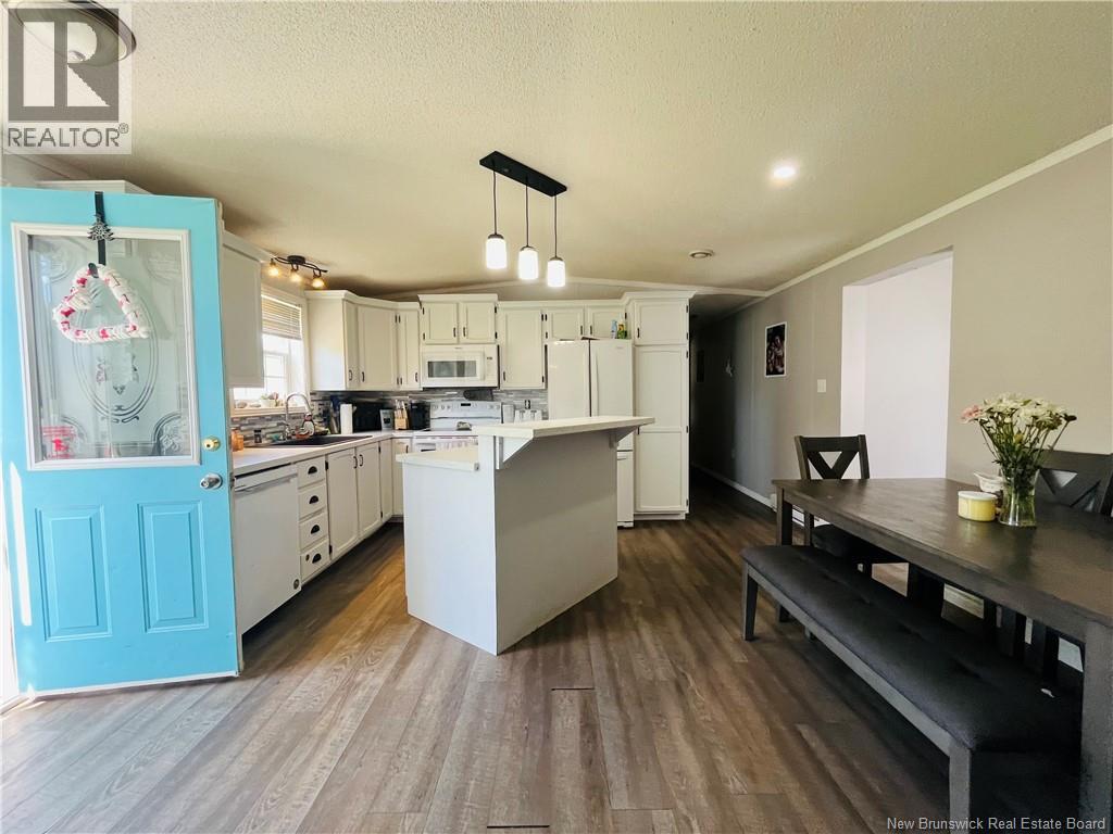 3 Cedar Crescent Property Photo 2
