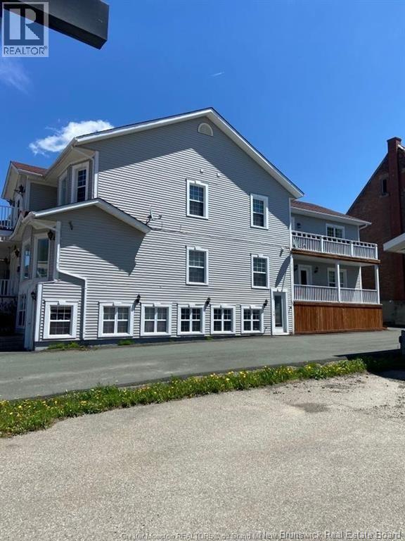 20 Roseberry Street Property Photo 2