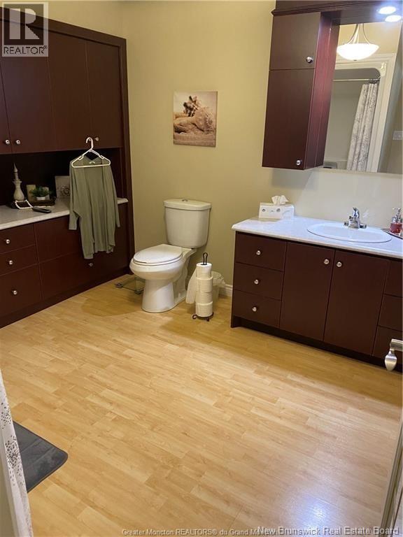 20 Roseberry Street Property Photo 6