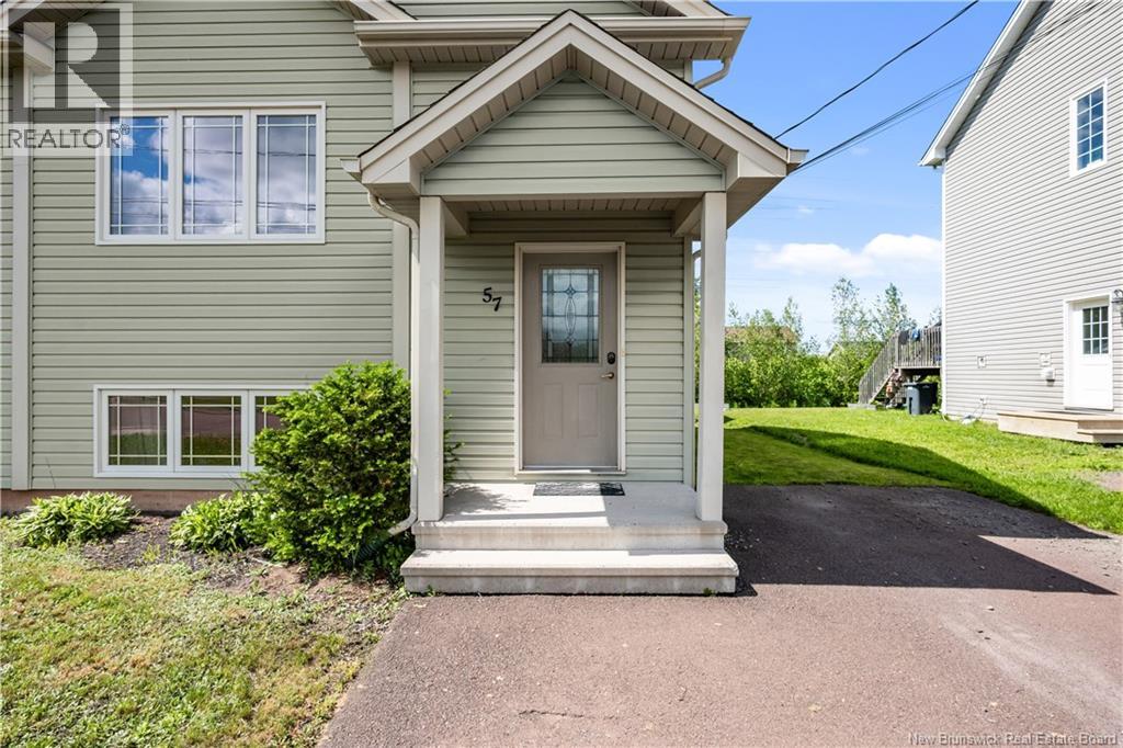 57 Clarendon Drive Property Photo 4