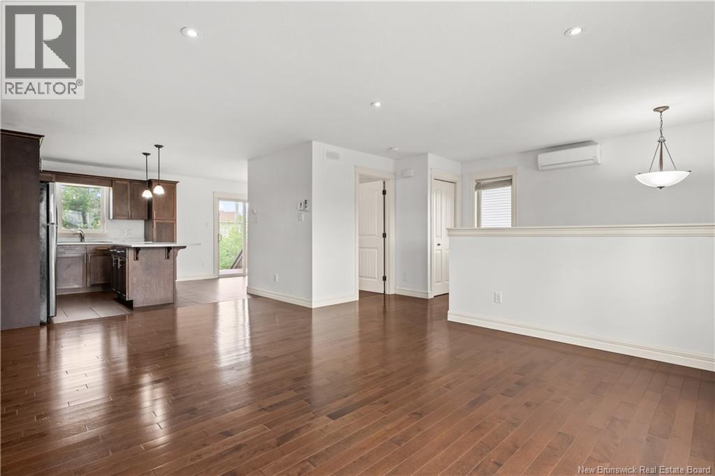 57 Clarendon Drive Property Photo 8
