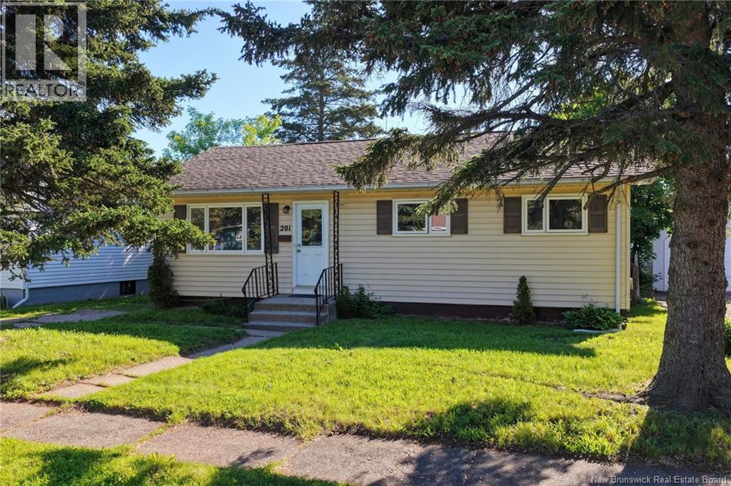 201 Sumner Avenue Property Photo 2