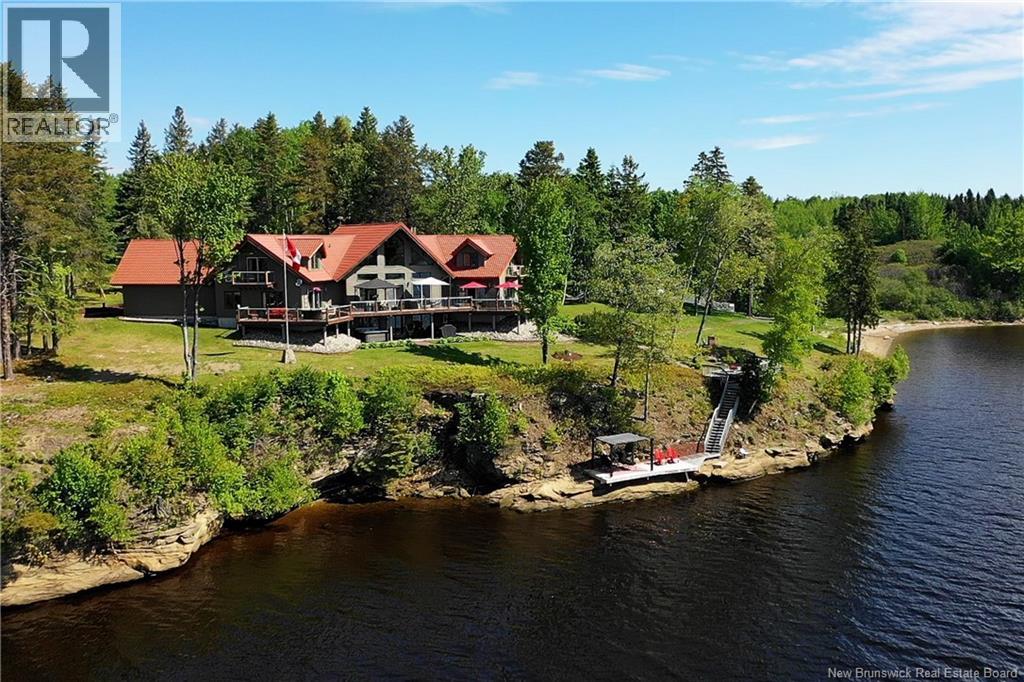 30 Rockcliff Boulevard Property Photo 1