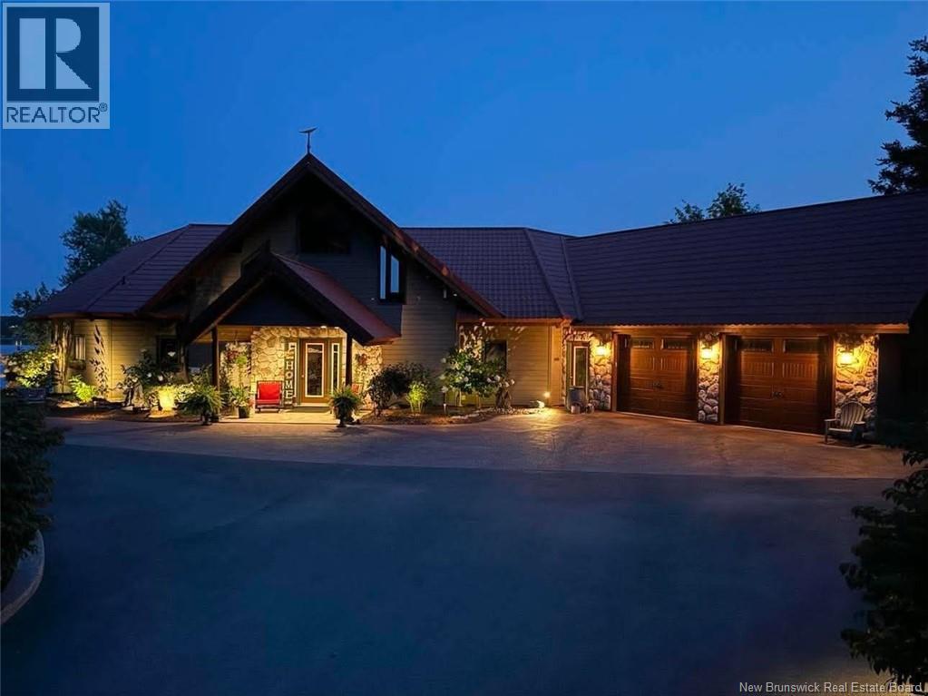 30 Rockcliff Boulevard Property Photo 6