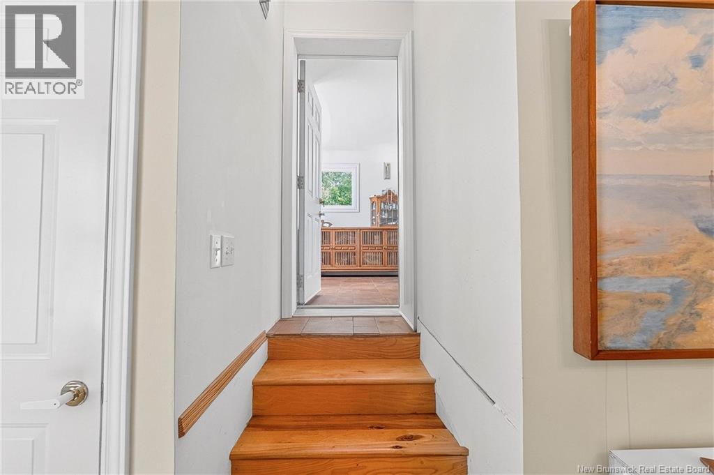 709 Mowat Drive Property Photo 7