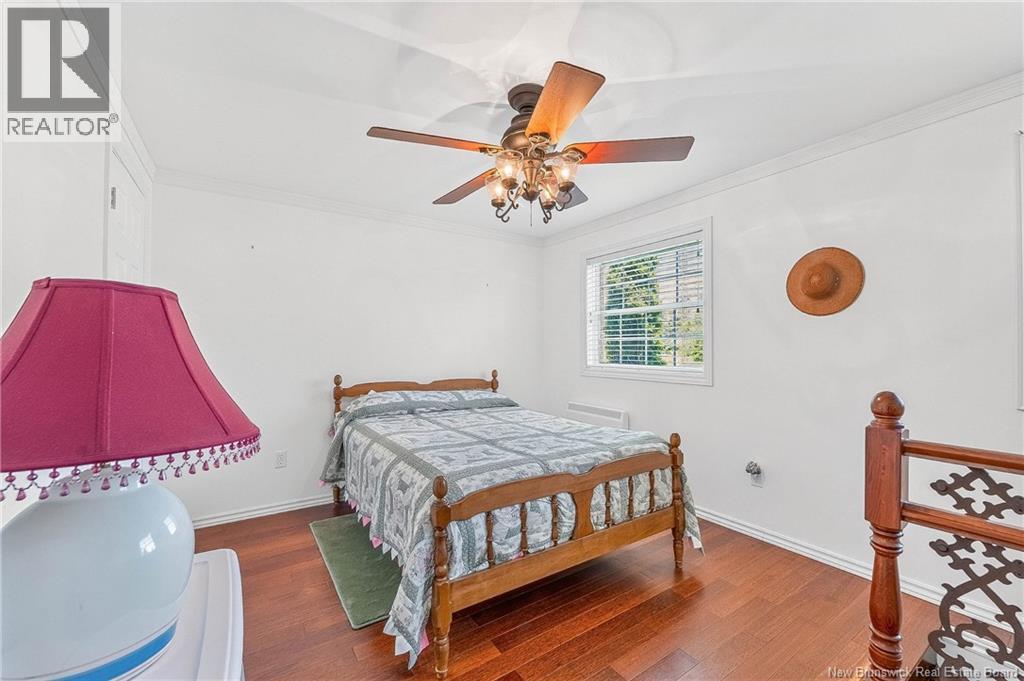 709 Mowat Drive Property Photo 10