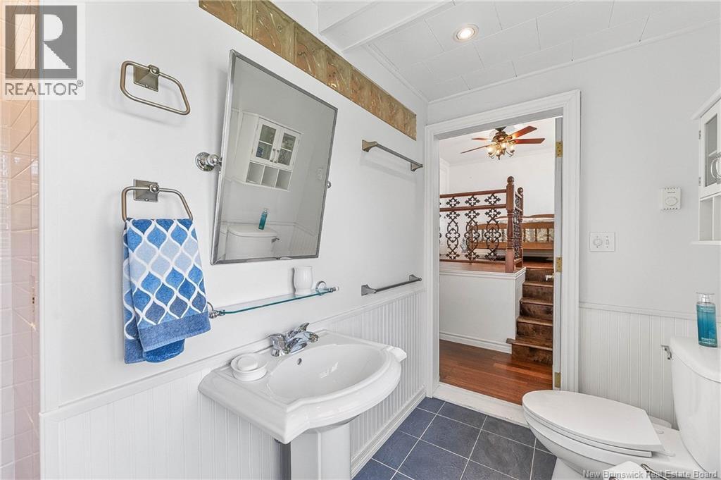 709 Mowat Drive Property Photo 13