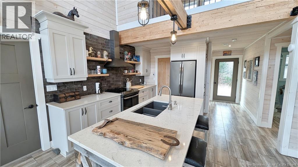 921 Rue Pinet Street Property Photo 8