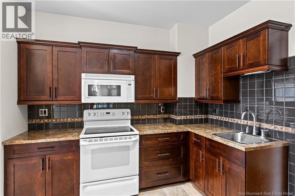 320 Cameron Street Property Photo 12