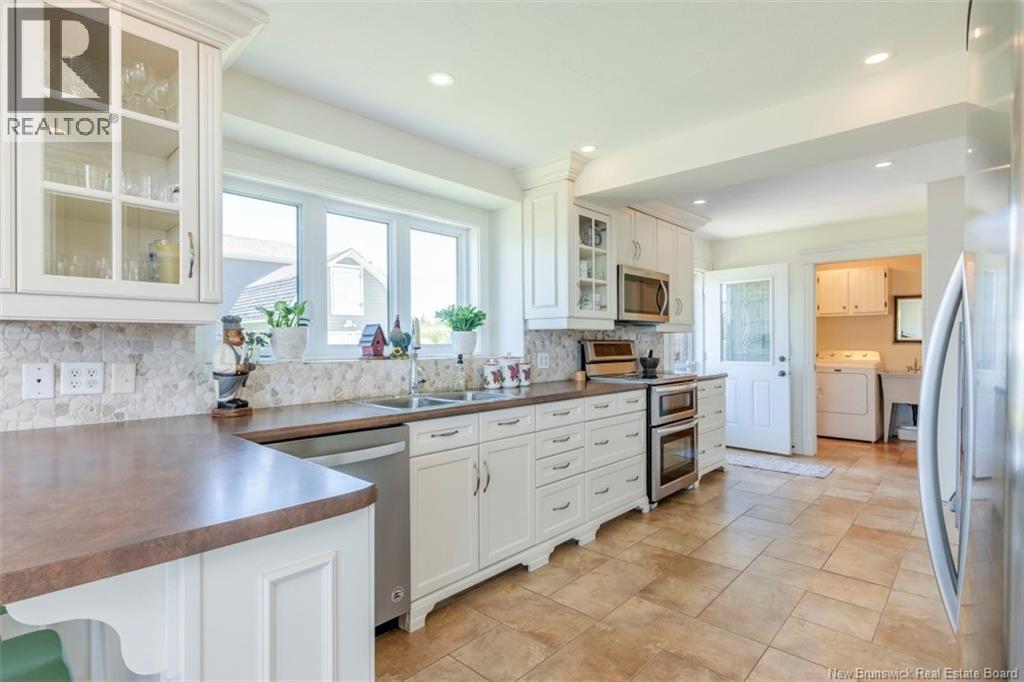 14 Aline Avenue Property Photo 10