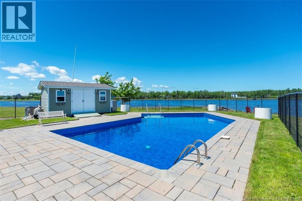 14 Aline Avenue Property Photo 37