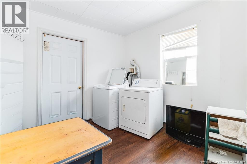 490 Golf Street Property Photo 12