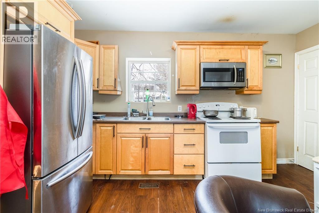 490 Golf Street Property Photo 19