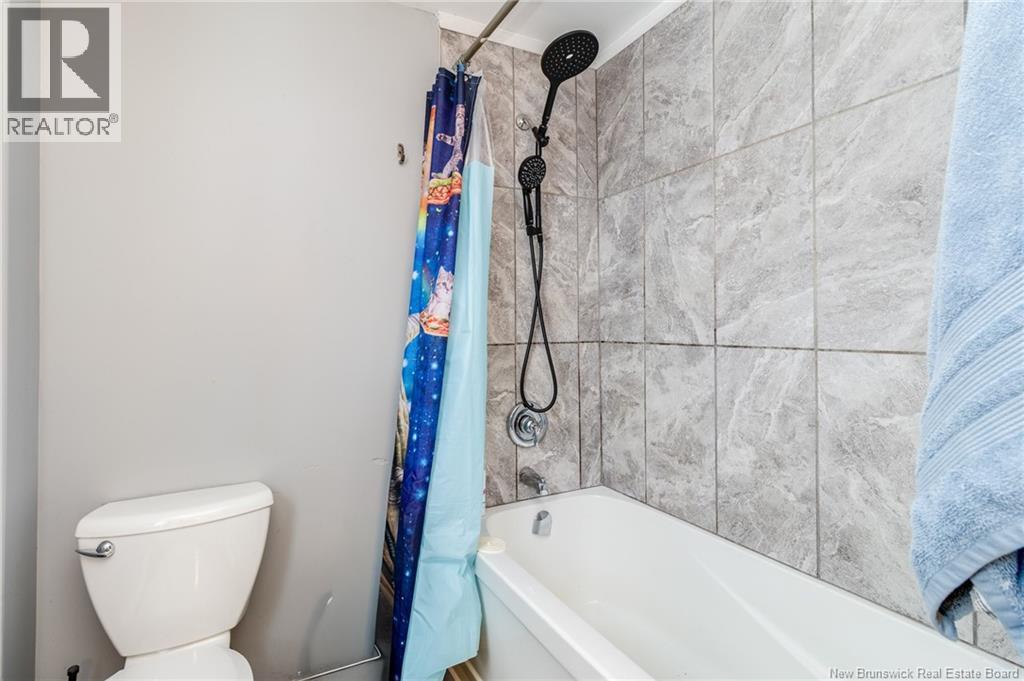 490 Golf Street Property Photo 25