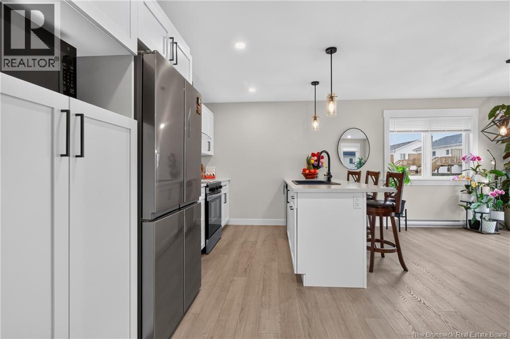 88 Macintosh Boulevard Property Photo 15