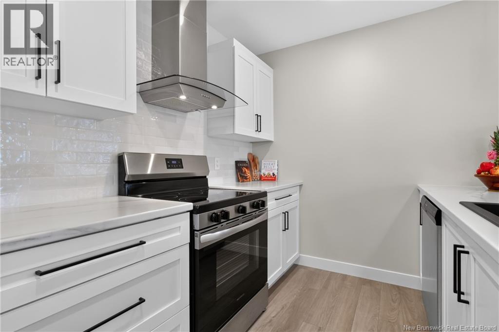 88 Macintosh Boulevard Property Photo 16