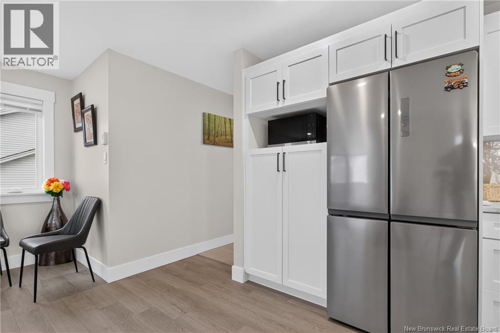 88 Macintosh Boulevard Property Photo 18