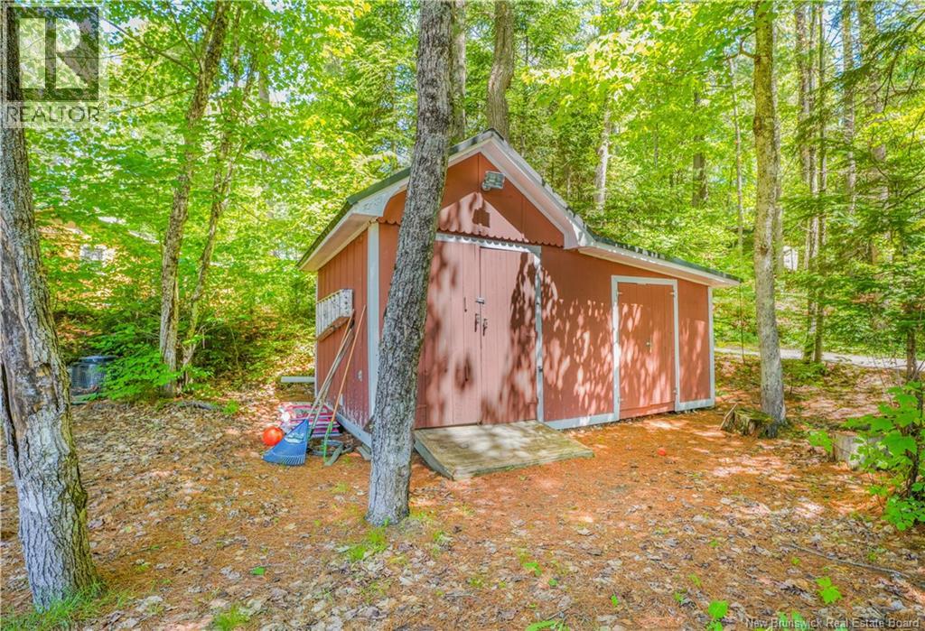 111 Camp Road Property Photo 37