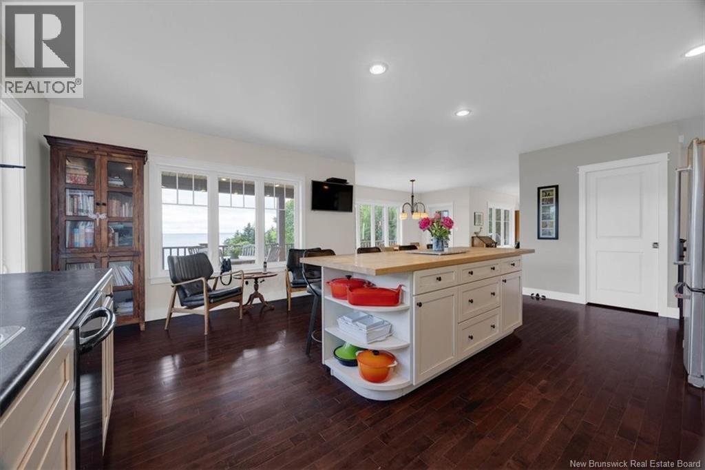 540 Shore Road Property Photo 11