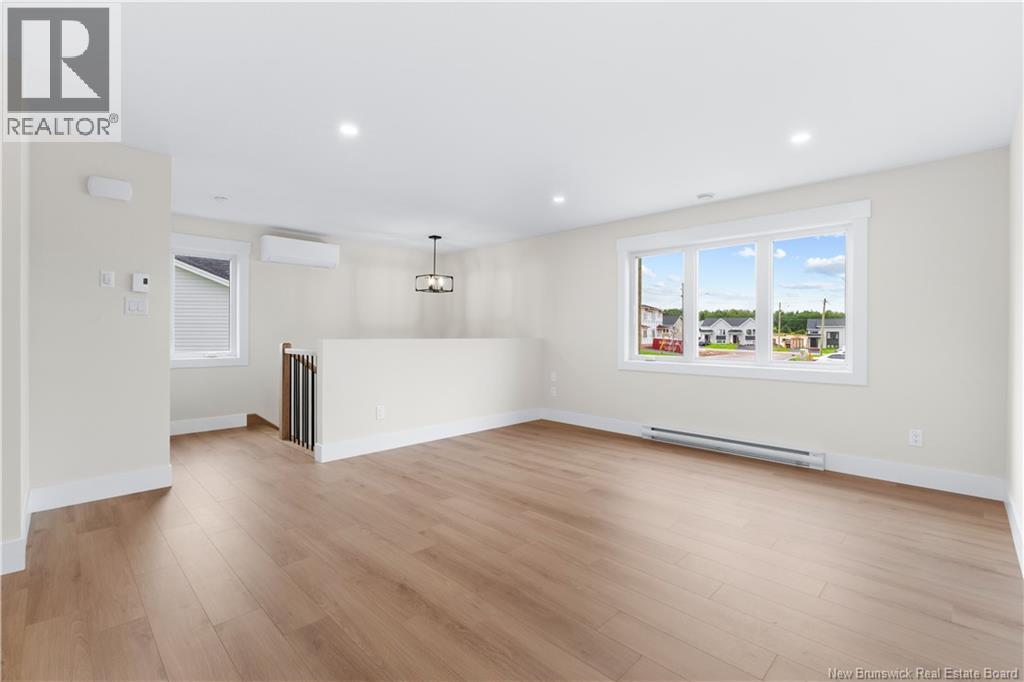 37 Alosier Crescent Property Photo 4