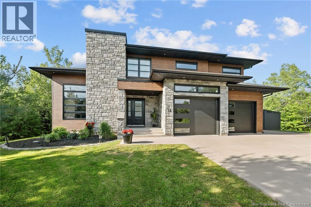 18 London Lane Property Photo 1