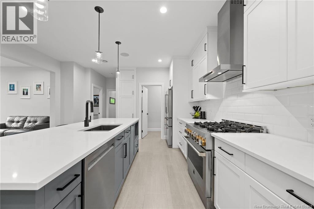 18 London Lane Property Photo 12