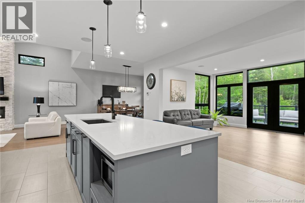 18 London Lane Property Photo 15