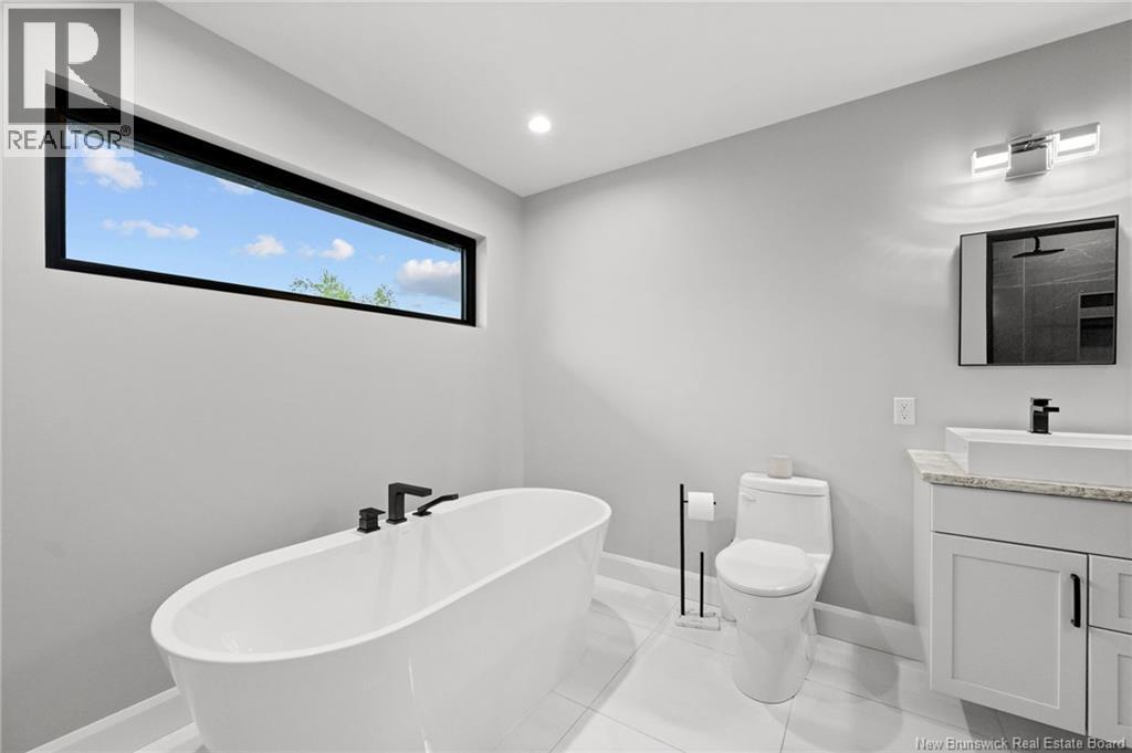 18 London Lane Property Photo 23