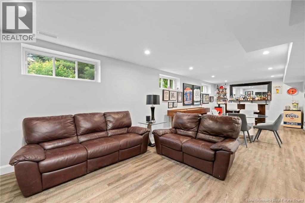 18 London Lane Property Photo 35