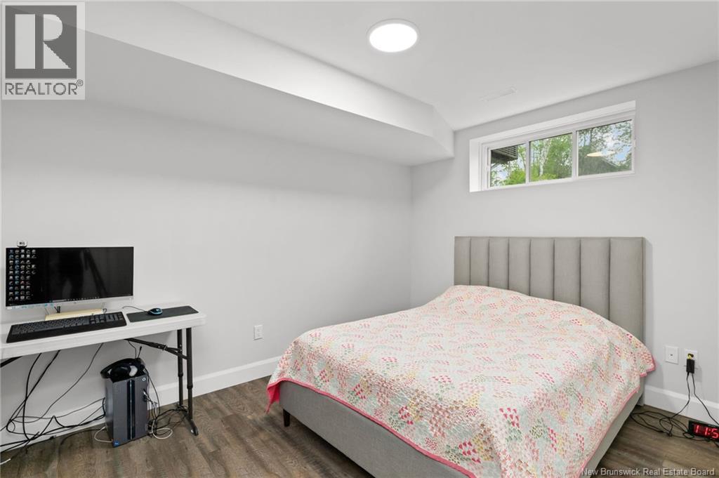 18 London Lane Property Photo 39
