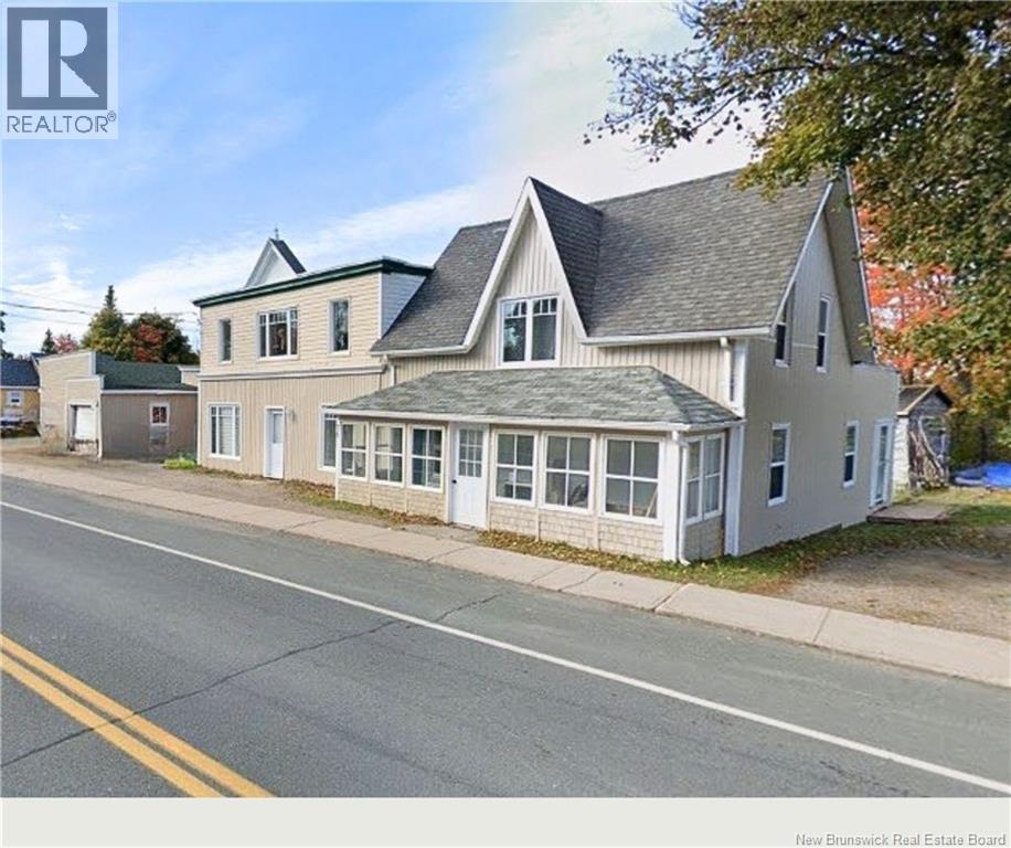 707 Boulevard St-Pierre Ouest