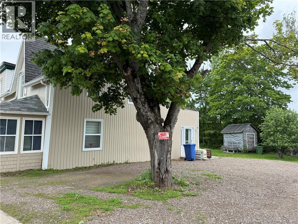 707 Boulevard St-pierre Ouest Property Photo 9