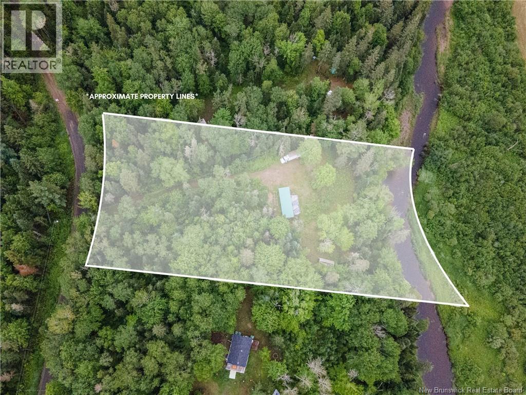 84 Back Road Property Photo 2