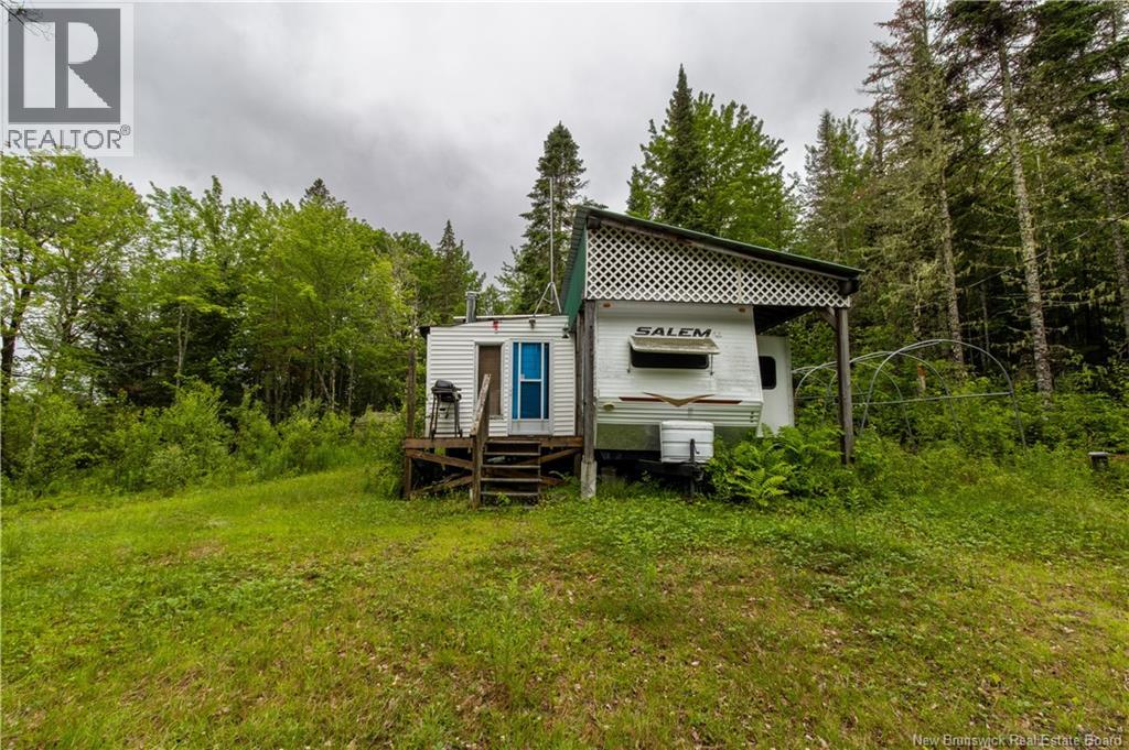 84 Back Road Property Photo 3