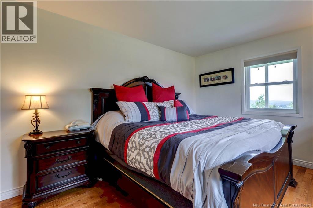 55 Hawthorne Road Property Photo 15