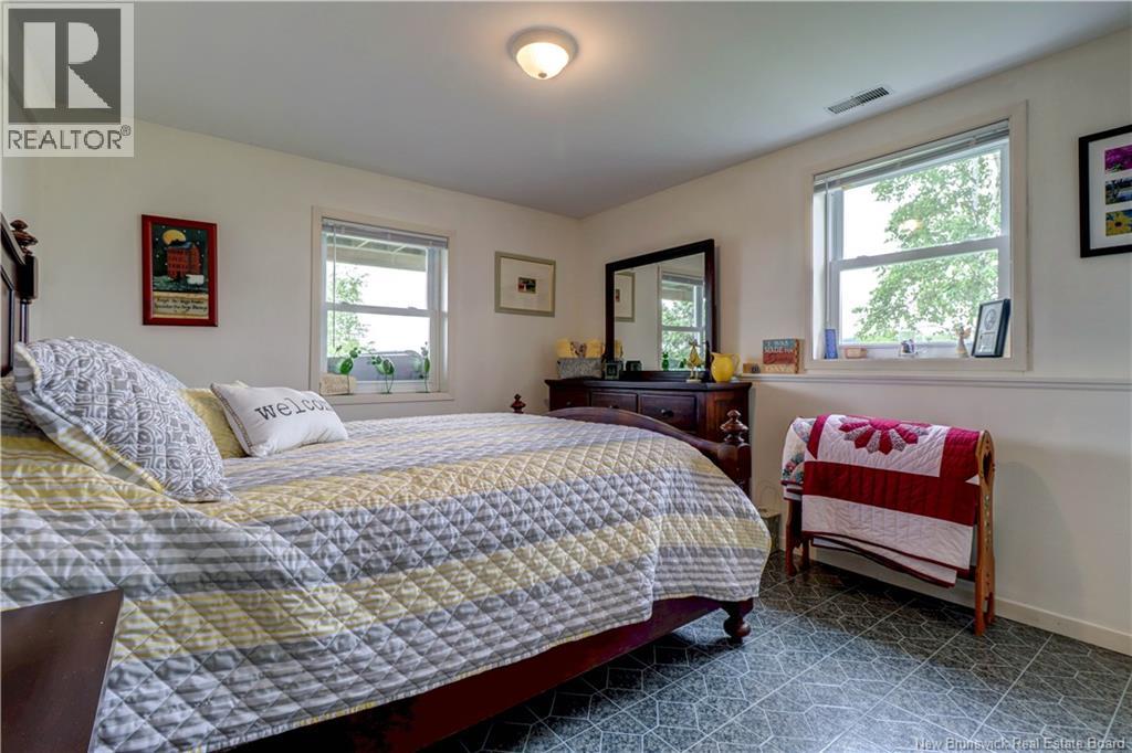 55 Hawthorne Road Property Photo 30