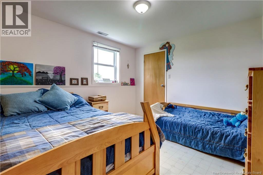 55 Hawthorne Road Property Photo 32