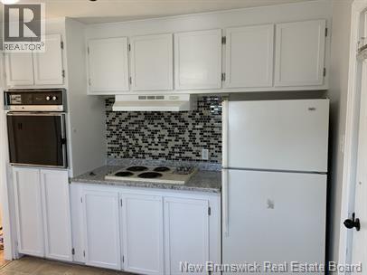 551-553 Hillsborough Road Property Photo 4