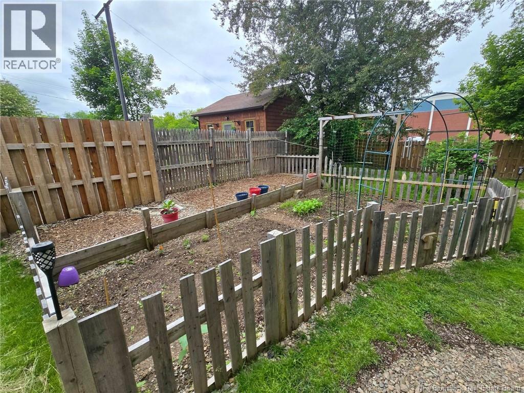 666 King Property Photo 8