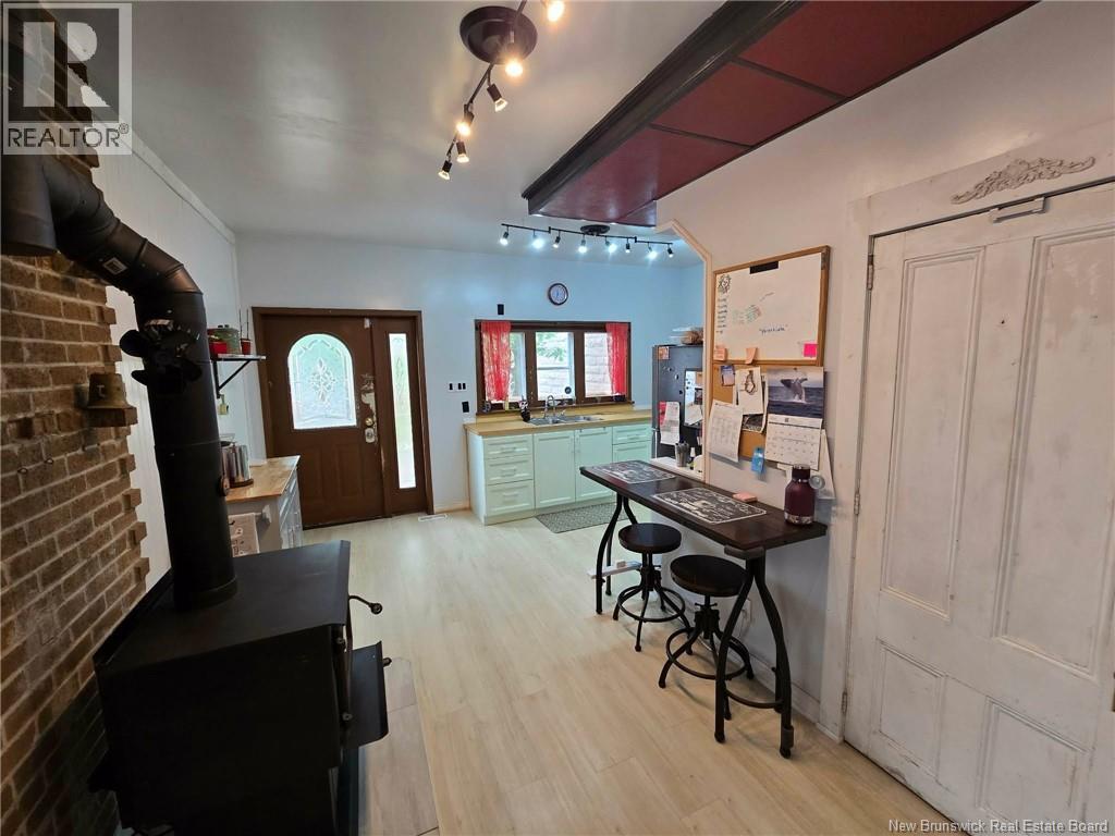 666 King Property Photo 14
