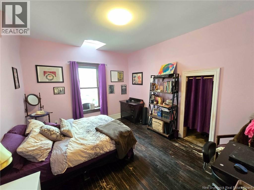 666 King Property Photo 36