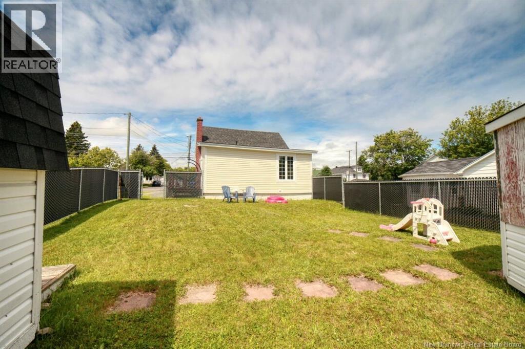 250 Raymond Property Photo 4