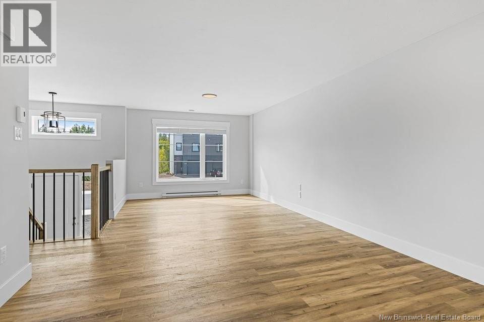 473-479 Maplehurst Drive Property Photo 4