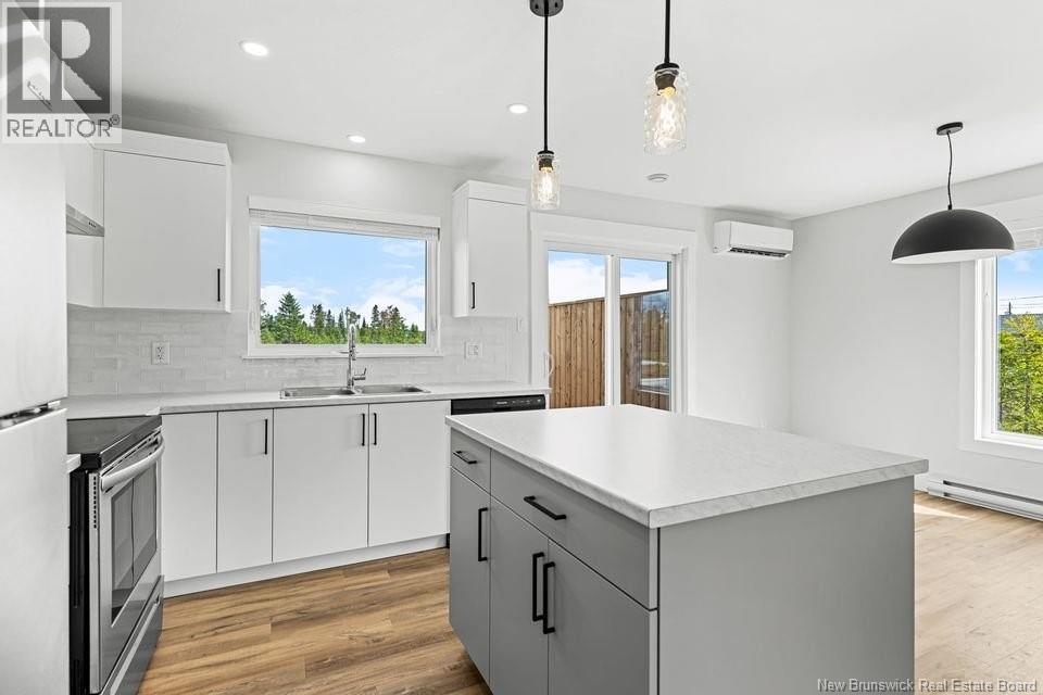 473-479 Maplehurst Drive Property Photo 7