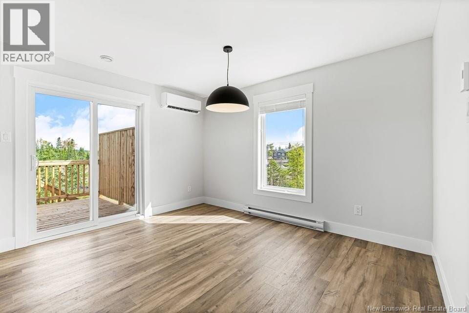 473-479 Maplehurst Drive Property Photo 8