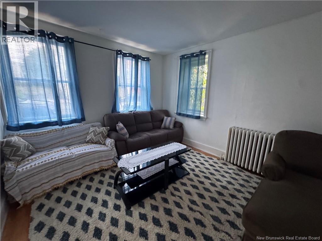 325 Main Street Property Photo 6