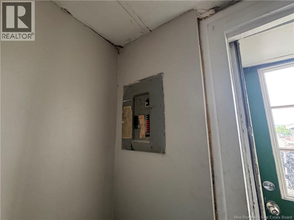 325 Main Street Property Photo 15