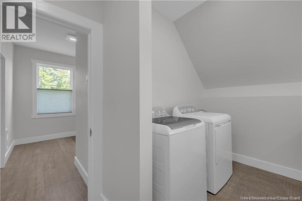 60-62 Queensway Property Photo 20
